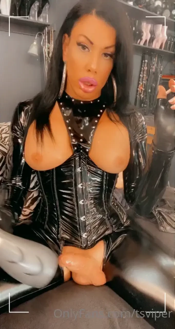 Mistress pvc clad fleshlight and smoking 120mm 