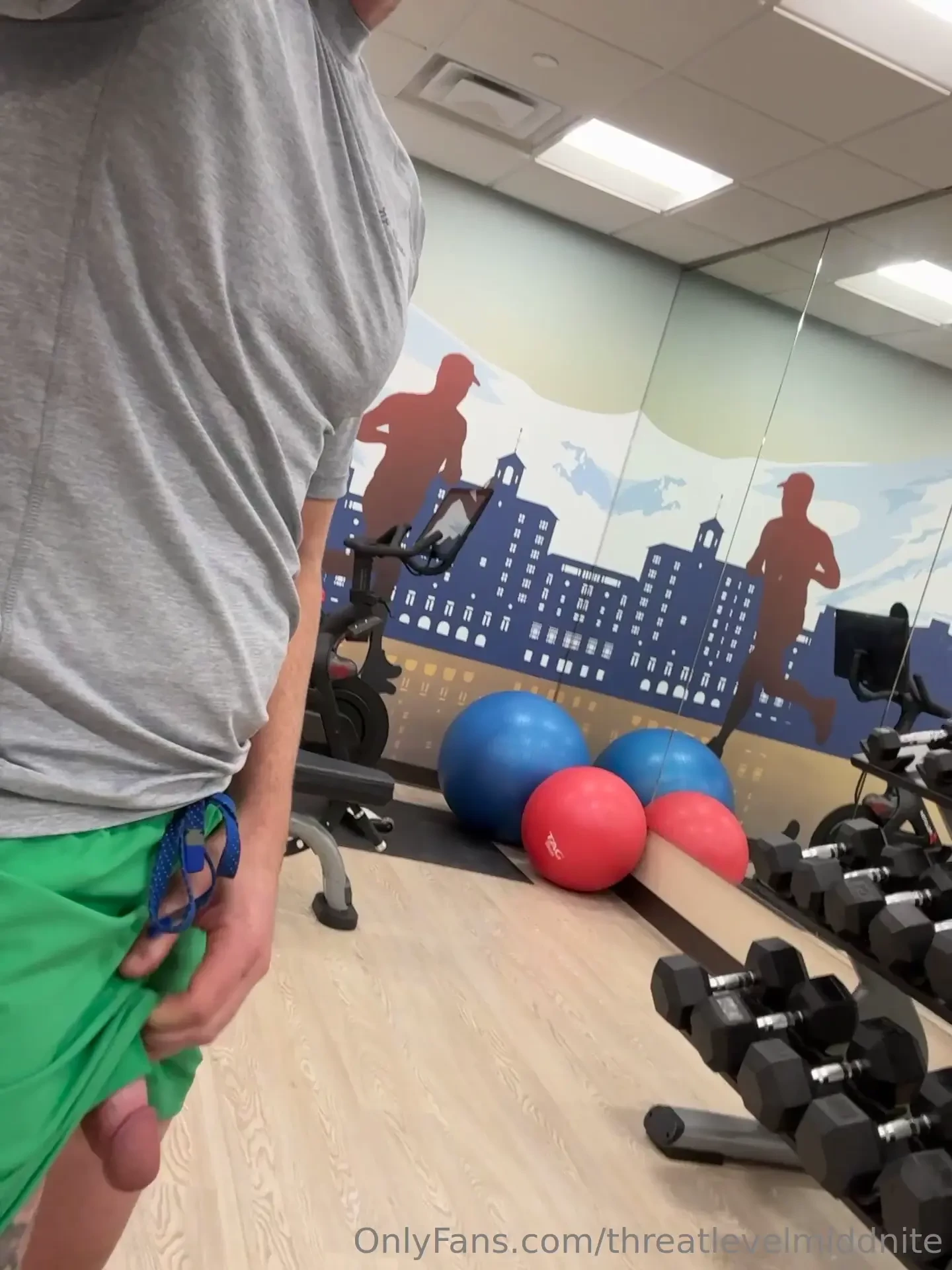 Mr m loves that he can show on in this gym on his trips i liked that i part 1 