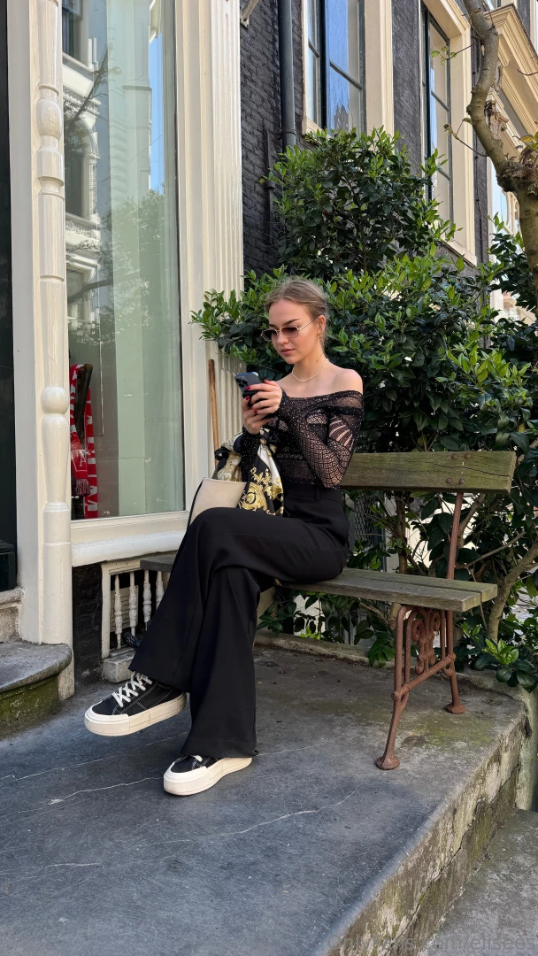 Minimalist fit maximum attitude 