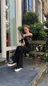 Minimalist fit maximum attitude