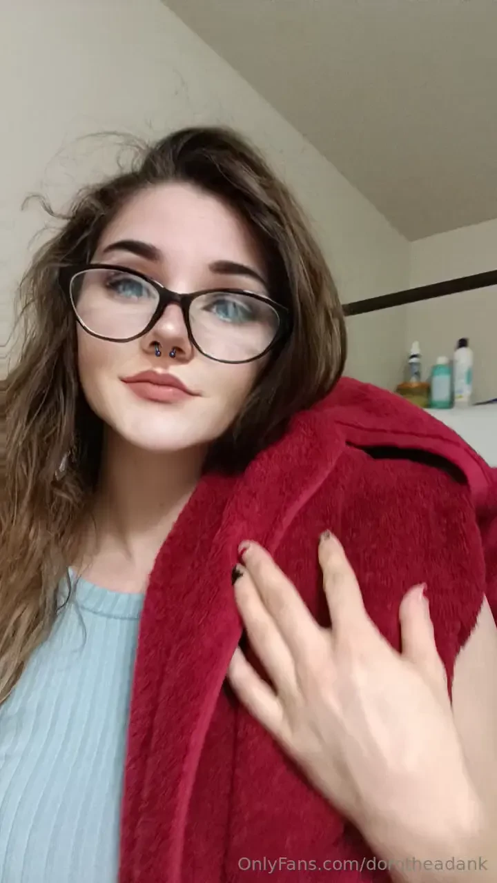 Taking my towel to the gym with me today good morning 