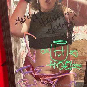 Sweaty concert vibes part 1