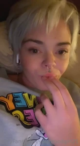 I love the way my little pussy tastes