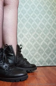 We haven t had any boot-worship content in a while these make my feet