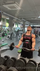 Today i hit that biceps workout and take a shoot for my fans
