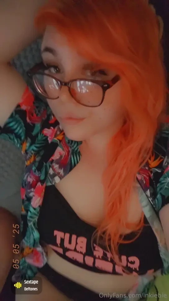 Goddess needs your thoughts on the outfit for the new set trying to 