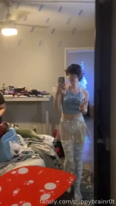 I went to a rave on new years i didn t get a lot of pics or videos but