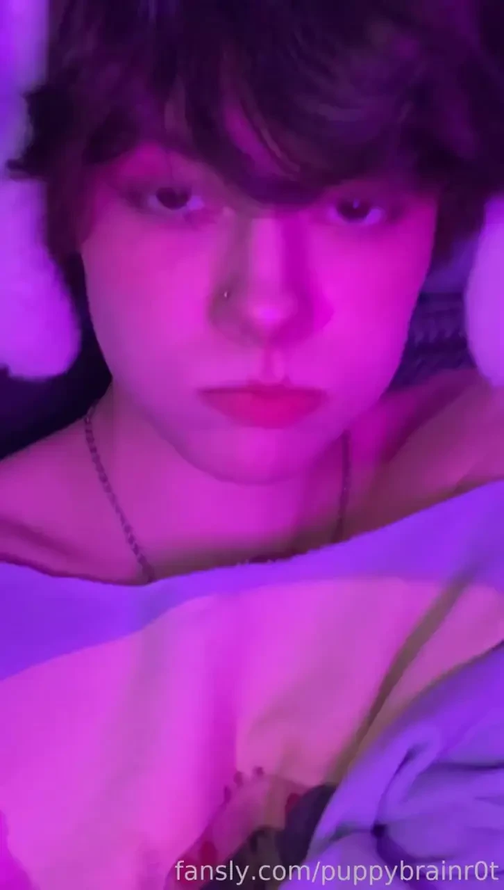 Watch an adorable bunny give a blowjob while he wiggles his cute part 1 