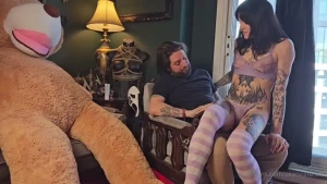 Chapter 110 give me attention my neighbor benmoorexxx came over to