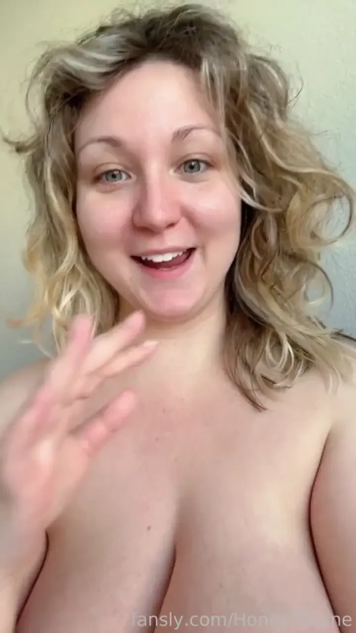 Sub exclusive here s your daily dose of nerd-dom 1 swipe for the video 