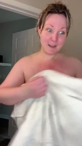 Sub exclusive just some post-shower giggles and chats about my little