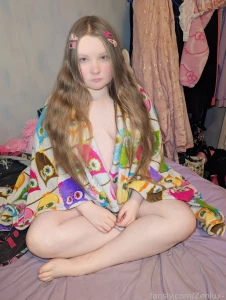 Small photoshoot of your barelylegal babygirl barelylegal 18 boobs