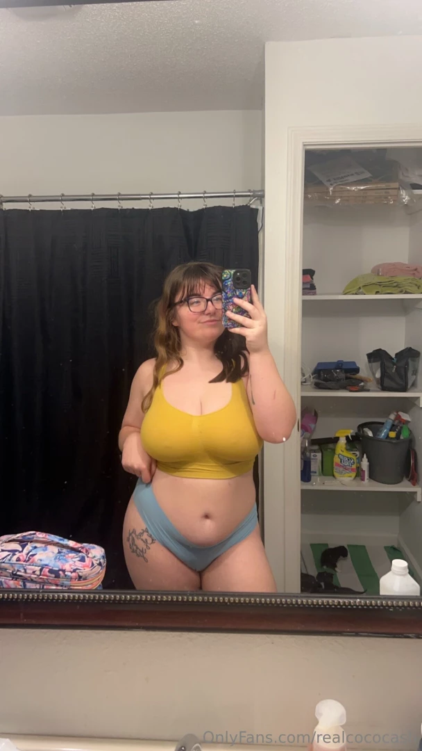 realcococash - Can you guys cheer me up please i got banned from chubby girls gw big 