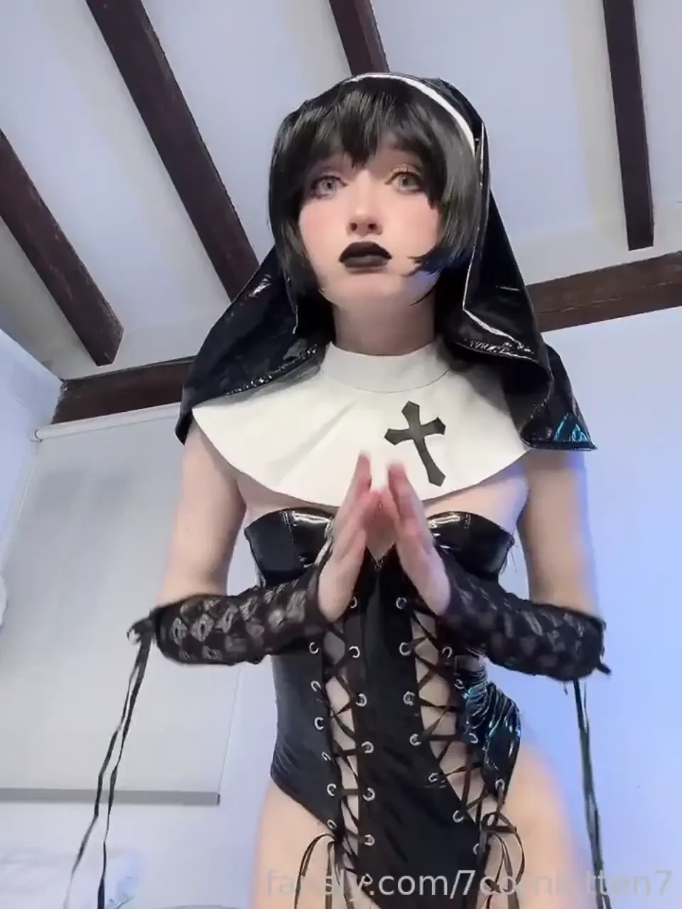 Is this is appropriate outfit to praise the lord 