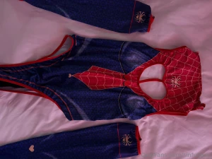 Tip this post 10 and get 3 pics in this outfit