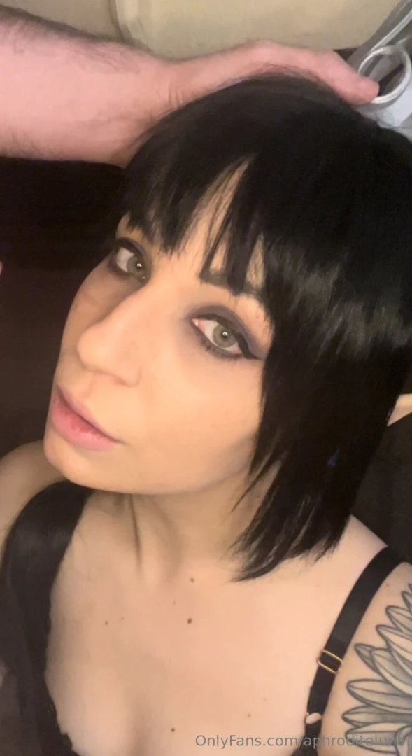 A romantic night in the tavern with shadowheart 20 minute video with 