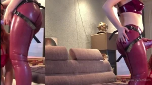 Clip - i love seeing my own ass move from left to right on the screen