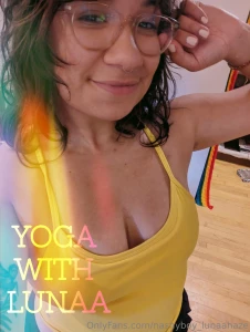 Hi friends i m going to be going live on the vip page tomorrow at 2