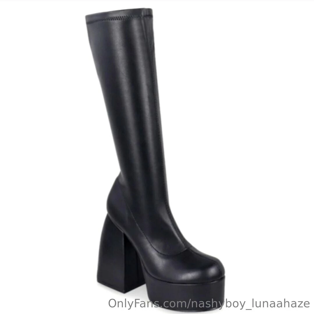 I m saving up for some big ol boots for dressing up cosplays and to 