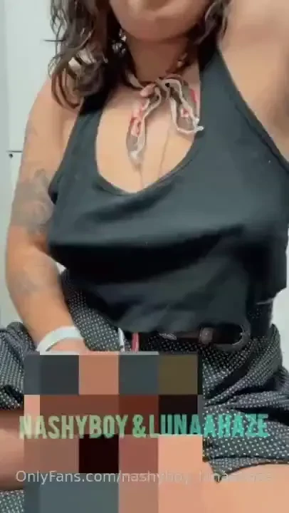 Storytime nb and i took the train up to a concert recently we were in 