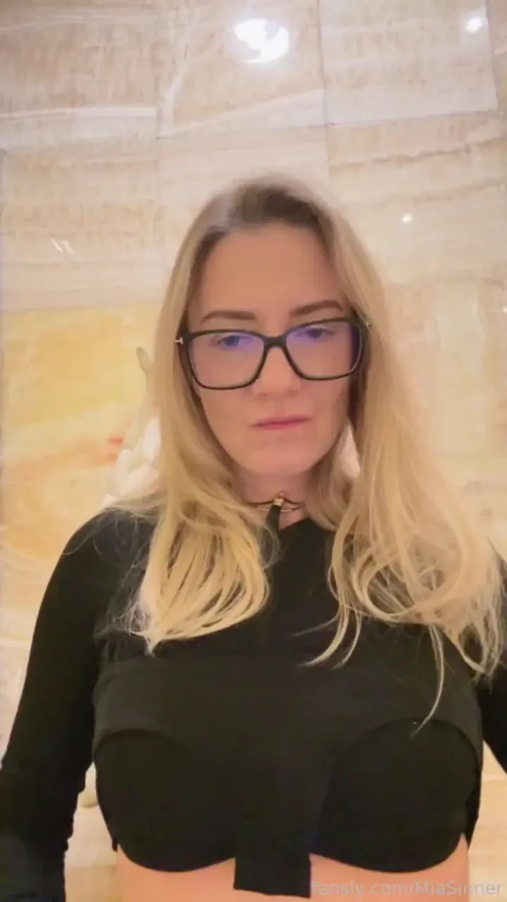 Public toilet thrills let s make this public bathroom a little more 