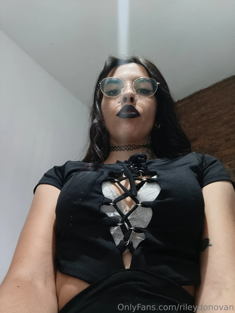 I don t care how old you are if i message you you re getting on your 