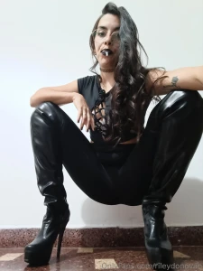 What if i told you that my saliva has an owner there are submissives