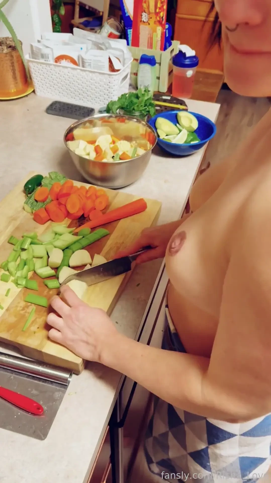 Can i be your little house slut make you dinner and then slut fyp pawg 