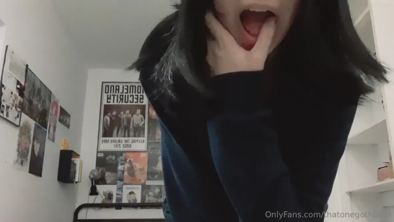 Here s some silly stuff that goes on at sam s room when no one s 