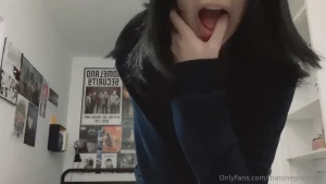 Here s some silly stuff that goes on at sam s room when no one s