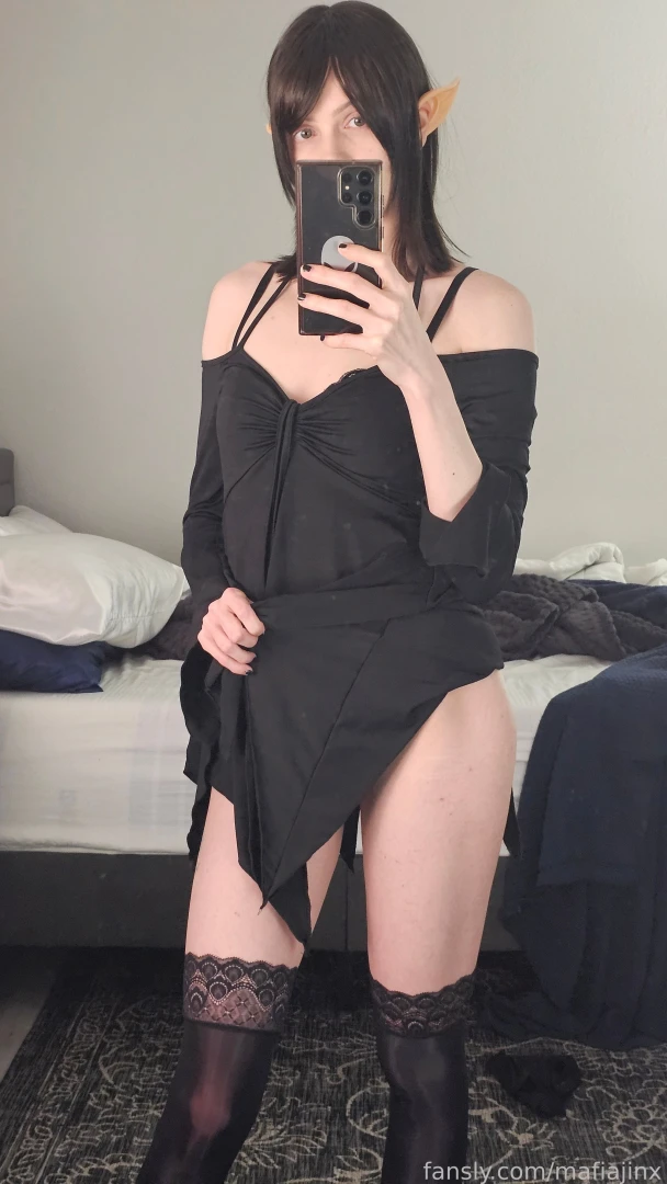 Do you like elf girls cosplay cosplayer egirl 