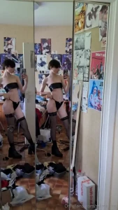 I was trying a new outfit for the halloween sets and think i made that