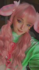 How are you gonna cheer up this bratty cow-girl