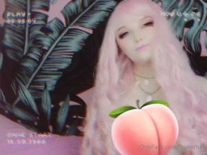 Hi babes open up your dms for the uncensored version of this bad girl