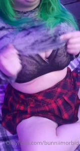 Enjoy some double chin action e e