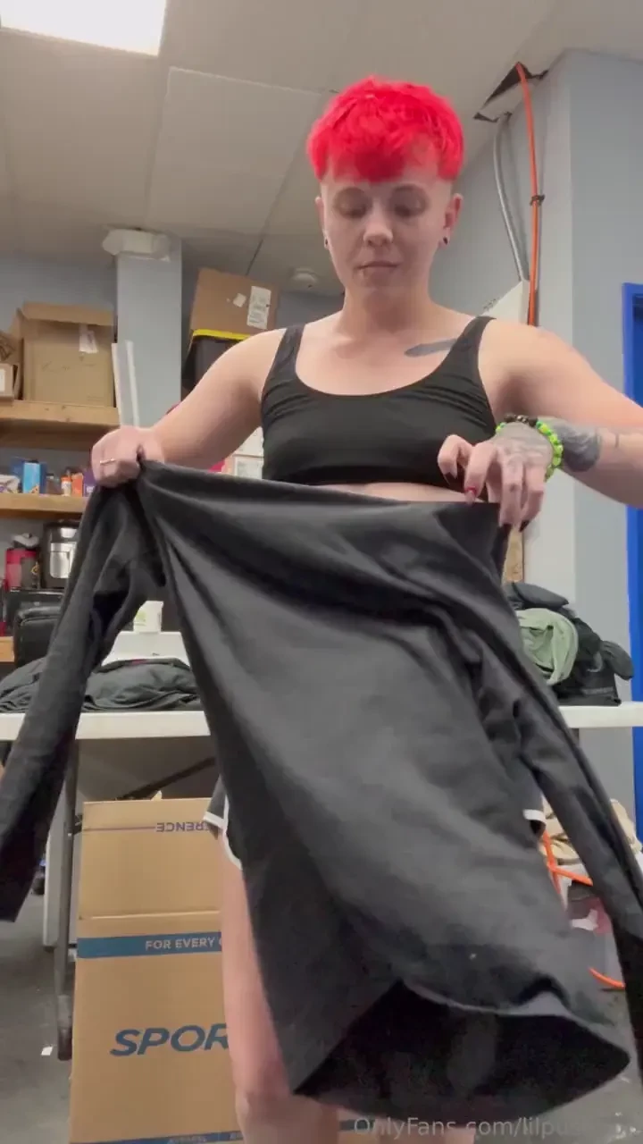 I was left unattended so i thought i d make a video 