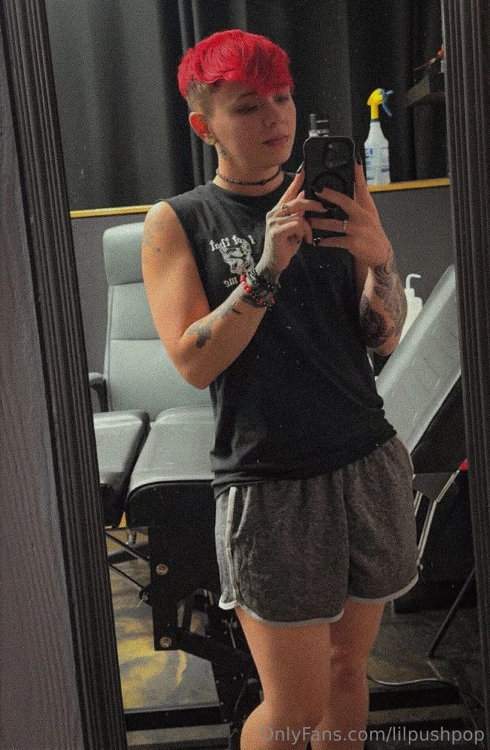 Yall i am so sorry i haven t been posting i ve been getting ready for 