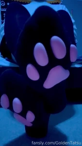 Any feet lovers first time attempting a calming feet content lemme