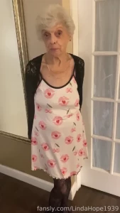 Looking for men to film with gilf milf granny oma old grandma mature part 1