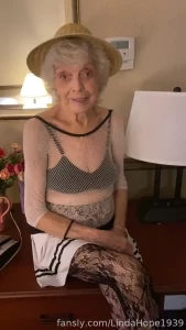 Gilf milf granny oma old grandma mature cougar elderly grannie mommy part 7