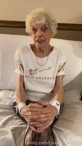 Gilf milf granny oma old grandma mature cougar elderly grannie mommy part 21