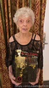I am the god of fuck gilf milf granny oma old granda mature cougar