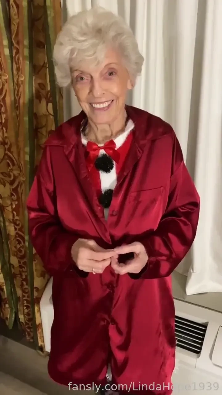 Message me to film together nasty gilf milf granny oma old grandma 