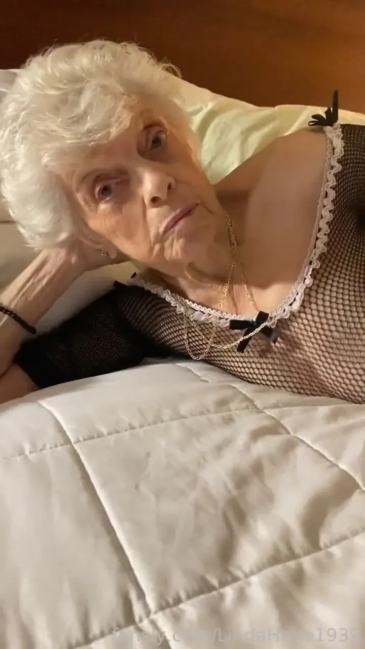 Gilf milf granny oma old grandma mature cougar elderly grannie mommy part 22 