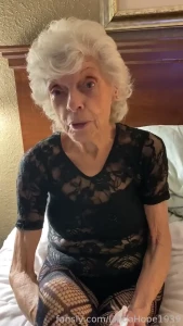 Gilf milf granny oma old grandma mature cougar elderly grannie mommy part 16