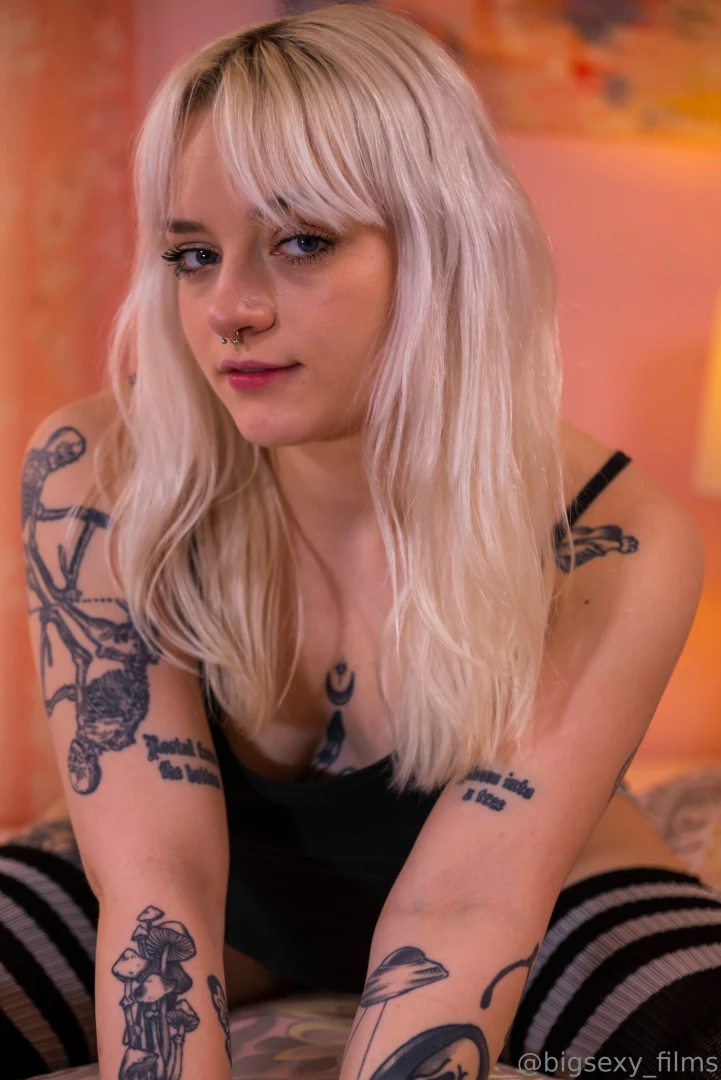 Here are some of the photographs from that shoot with naomi god is she part 22 