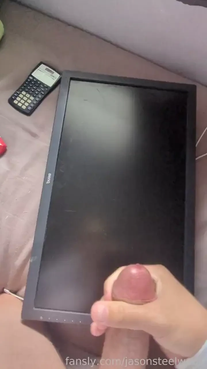 Blowing my load all over this broken monitor fyp bwc thickdick bigdick 