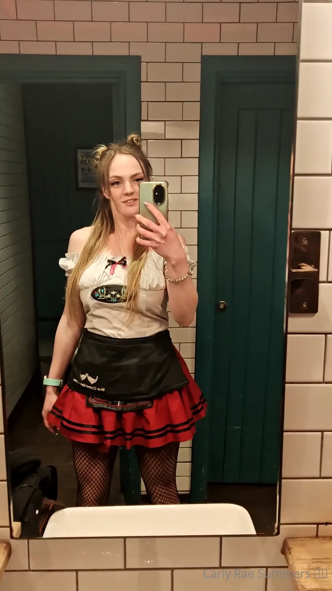 The 2025 bathelor party season has officially started 