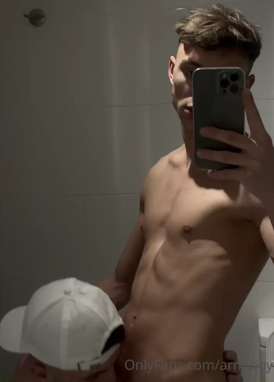 Quand je prends la bonne queue de iamlehoe1 0 en bouche 