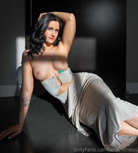 I m just a simple lady who likes sunshine and dresses and having my